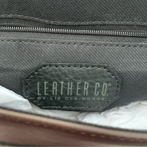 Liz Claiborne Leather Co. Shoulder Handbag Purse - Picture 9 of 9